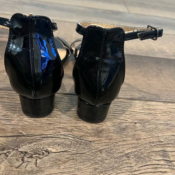 Forever Link Elegant Black Girl’s Sandals - Picture 5 of 6